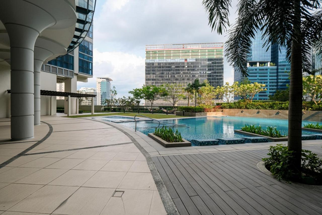Cityscape View 2Br In Uptown Bgc W 200Mbps Wifi Taguig Kültér fotó